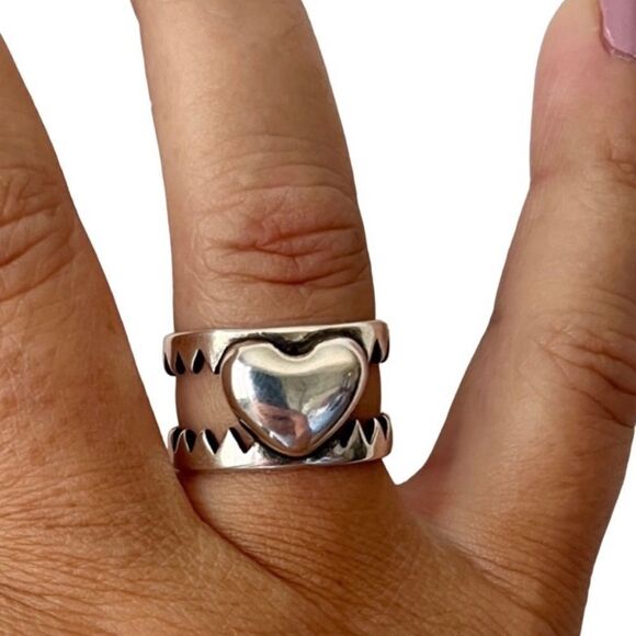 The Love is a Double Edged Sword ring in 925 silver - Picture 1 of 11